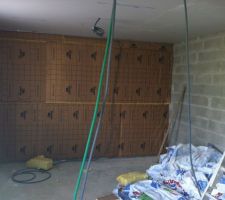 Mur mitoyen entre chambre d'amis et garage