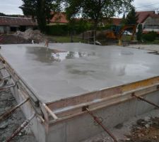 Dalle 30cm fraîchement coulée