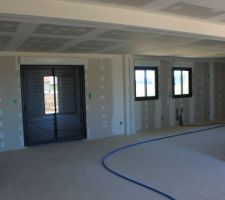 Bandes terminées, maison nettoyée, on attend le carrelage !!!
