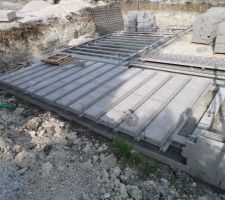 Poutrelles et hourdis / sous-sol du garage