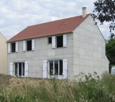 Maison en milieu d'après-midi