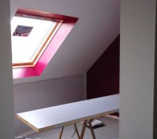 Chambre 2 rose framboise, gris plume et blanc
