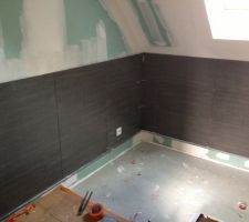 Carrelage des salle de bain en cours