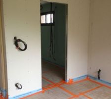 Chambre / accès dressing / salle de bain