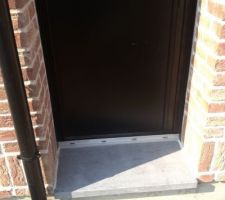 Pose de seuil pierre de soignies