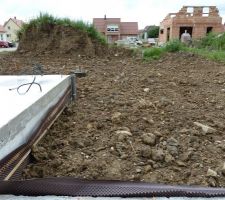 Mon futur espace derrière la buanderie.