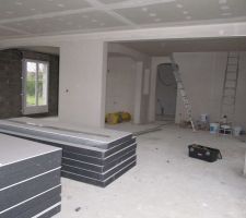 Cuisine (au fond à gauche) vue du sejour