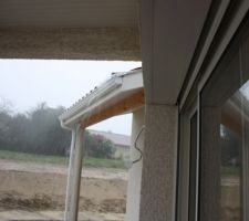 Premier orage...il va falloir revoir la zinguerie !!!