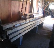 Poutre plafond la chambre rabot&eacute;e et ponce plus qu a pose