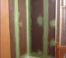 Etancheite sous carrelage mural