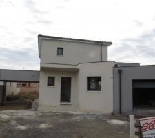 Le cr&eacute;pis fini
Fa&ccedil;ade c&ocirc;t&eacute; rue