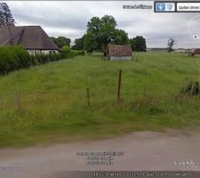 Voila notre terrain 1512m&sup2; en pleine campagne 
le petit cabanon y sera d&eacute;truit car il empi&egrave;te sur l'implantation de notre futur maison