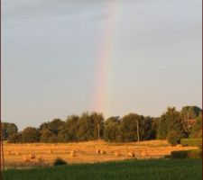 Une belle vue de l'arc en ciel de notre toi terrasse