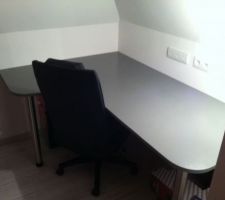 Bureau en place