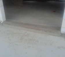 Seuil de la baie vitr&eacute;e