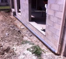 Raccordements des gouttieres pour le future branchement du recuperateur d eau