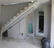 Placo sous escalier ok