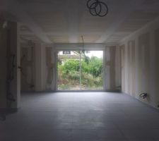 Carrelage du RdC vu du salon