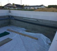 Electricité dans le vide sanitaire : prises et néons