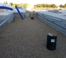 Electricit&eacute; dans le vide sanitaire : prises et n&eacute;ons