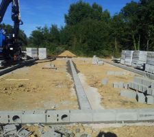 Pose des blocs pour le vide sanitaire