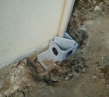 Les regards d'eau pluviales sont posés et raccordés