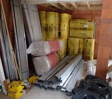 Préparatif cloisons et isolations intérieur...