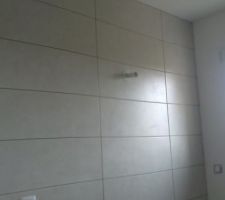 Mur côté vasque carrelé