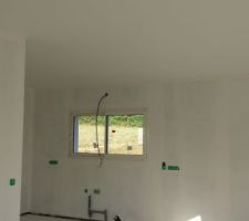 2 ème couche de peinture au plafond