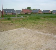 Vue vers l'ouest depuis l'acc&egrave;s chantier (et garage)