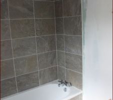 Fa&iuml;ence salle de bain du haut finie