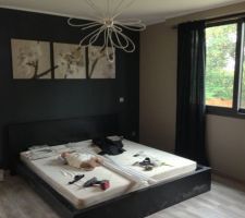 Oupssss bébé a squatté mon lit !!!