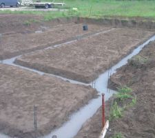 Fondations coul&eacute;es le 30/05/13