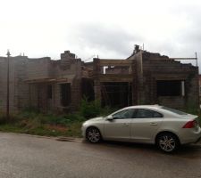 Imposte au dessus de la grande porte-fen&ecirc;tre