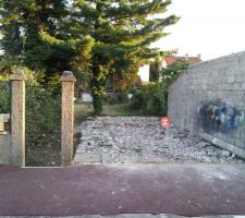 D&eacute;molition du Garage abri et r&eacute;alisation du chemin d'acc&egrave;s avec les gravats