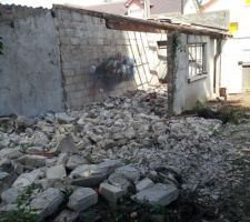 D&eacute;molition du garage   abri