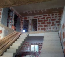 Mezzanine pl&acirc;tre plafond presque fini