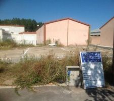 Tra&ccedil;age des fondations