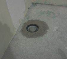 Pose du siphon de la douche