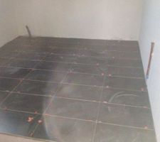 Pose carrelage sol salle de bain