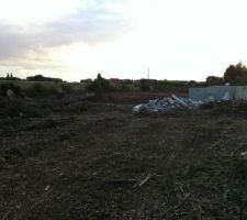 VUE DEGAGEE SUR LA CAMPAGNE
