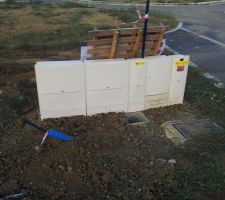 Pose des coffret pour le photovolta&iuml;que