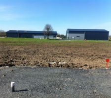 Terrain après le bornage.