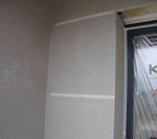 Traits sur enduit en surface