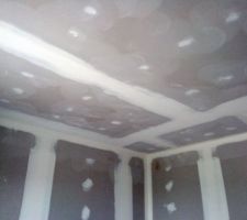 Le plafond poncé avec la Giraffe