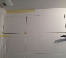 Derni&egrave;re rang&eacute;e en cours dans les salles de bain