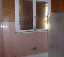 Authentique salle de bain des ann&eacute;es 60-70