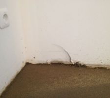 Placo enfonc&eacute;