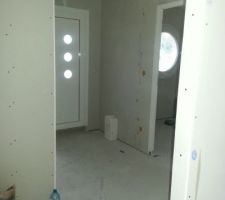 Le hall d'entrée commence à avoir de la gueule dixit quelques amis