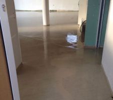 Pré chape coulée en cours de sechage
